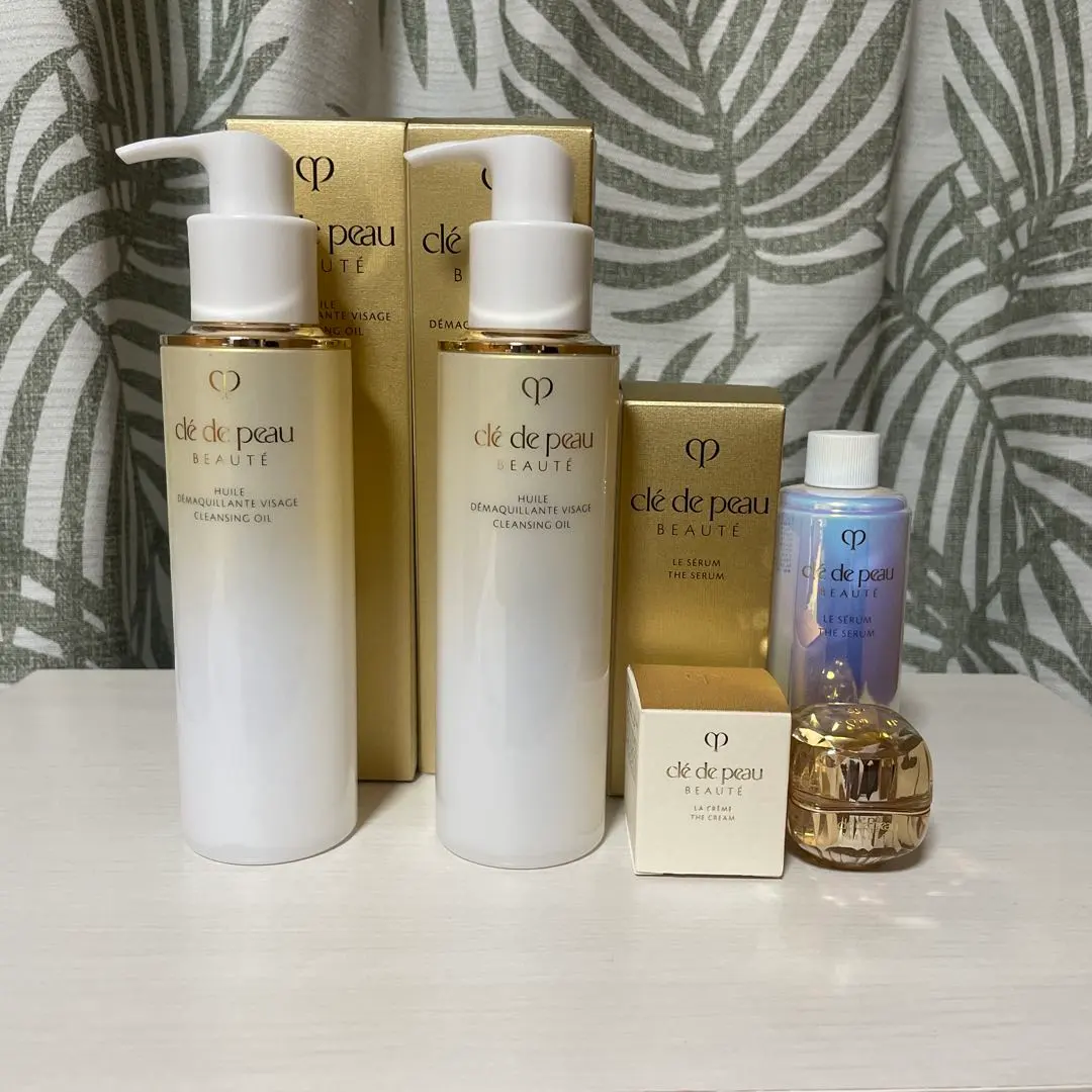 2025年最新】クレドポーボーテ 空き容器の人気アイテム - メルカリ