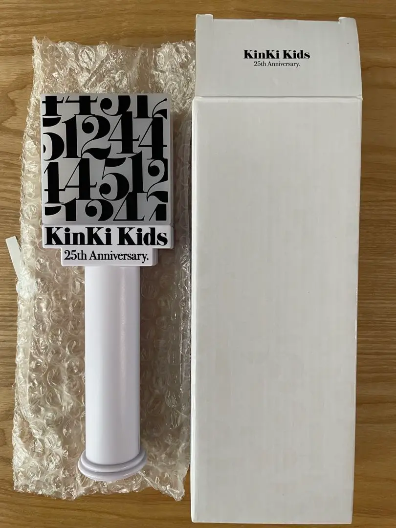 新品未開封 KinKi Kids コンサートグッズ ペンライト Amazon.co.jp: KinKi Kids ペンライト 公式グッズ 2022 : ホーム