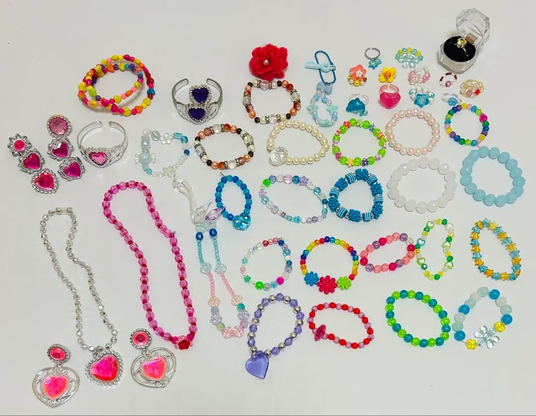 玩具 手鐲 戒指 項鍊 促銷組合 的縮圖