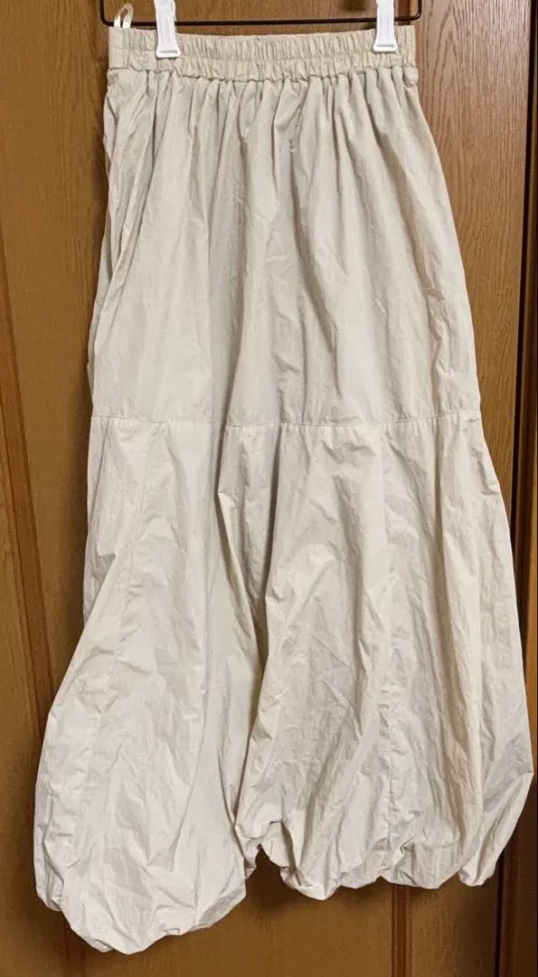 尼龍氣球裙 M 碼 米色 的縮圖