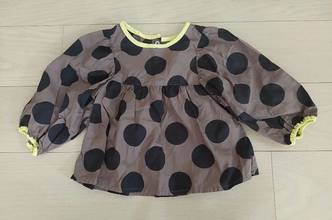 Thumbnail of Polka dot long-sleeved shirt, 95cm