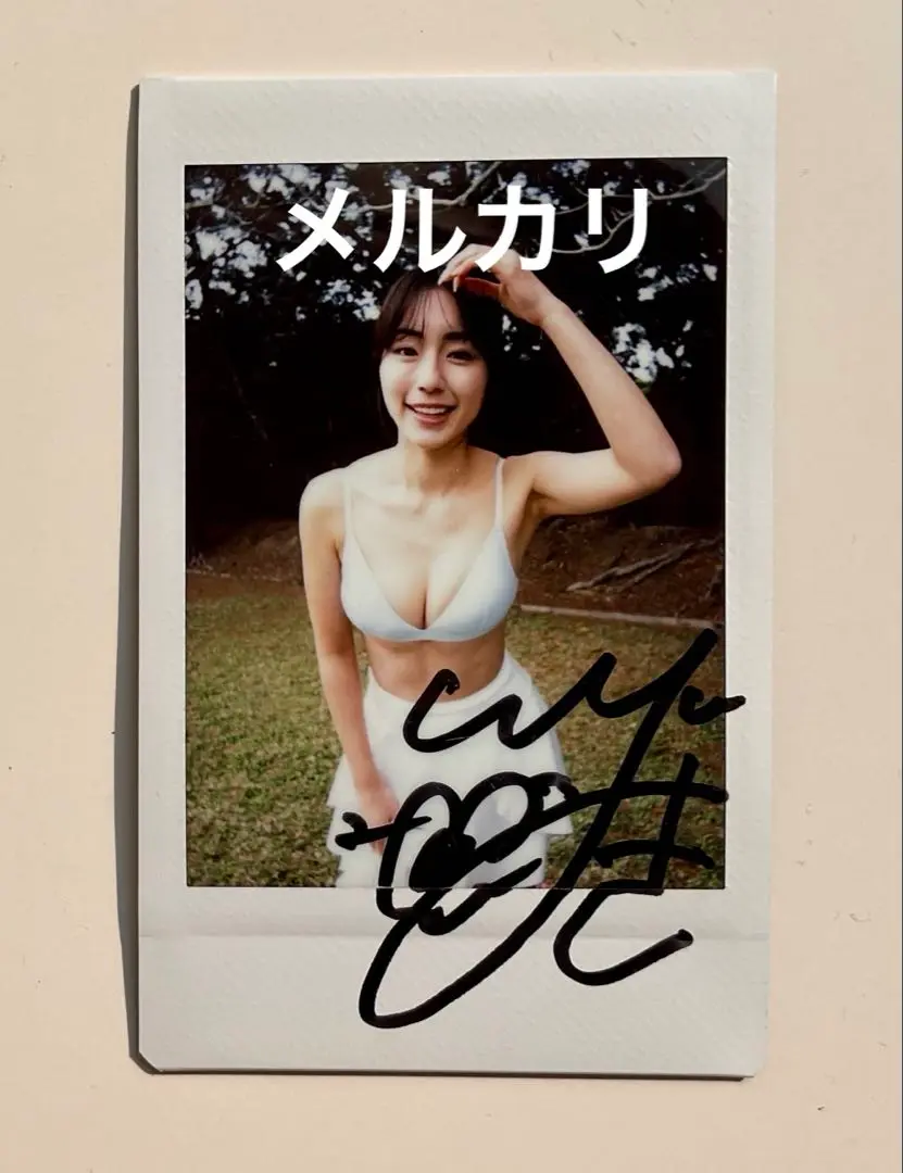 井手美希　DVD特典サイン入りチェキ DVD撮影現場チェキ 井手美希 DVD特典サイン入りチェキ DVD撮影現場チェキ - メルカリ