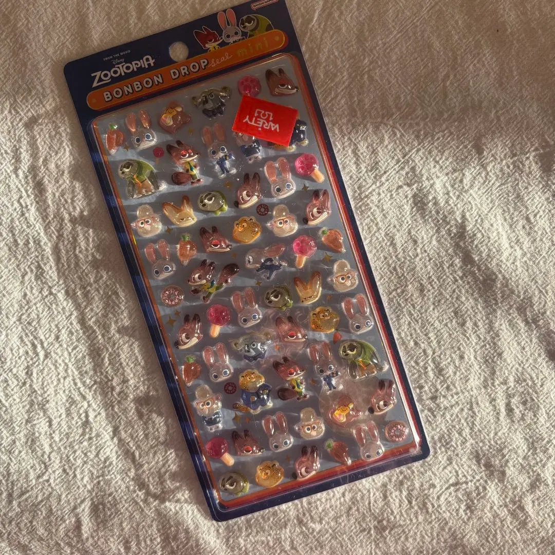 Thumbnail of Bonbon Drop Seal Mini Disney Zootopia