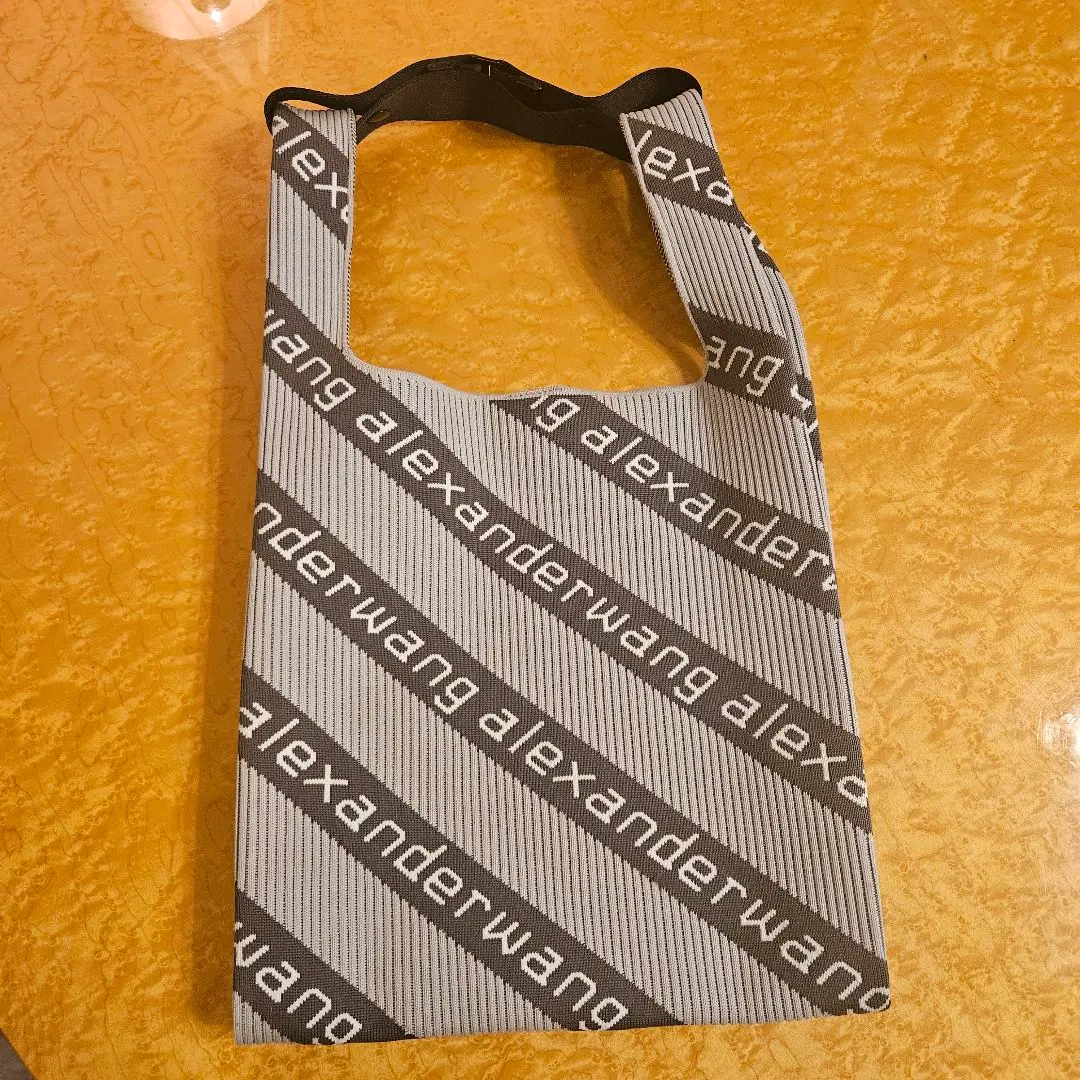 美品】PRADA テスートナイロン トートバッグ シロゴ プレート