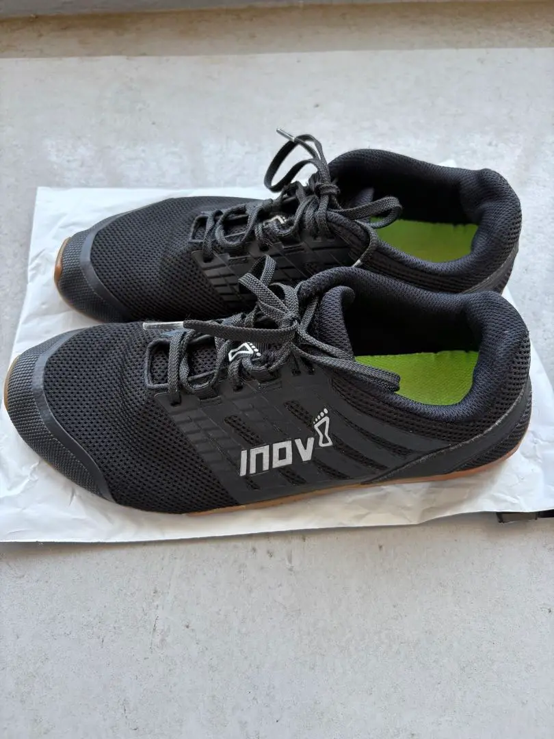 【美品】Inov-8 イノヴェイト トレーニングシューズ BARE 25cm Amazon | INOV8 メンズ ベア-XF - ベアフットトレーニング
