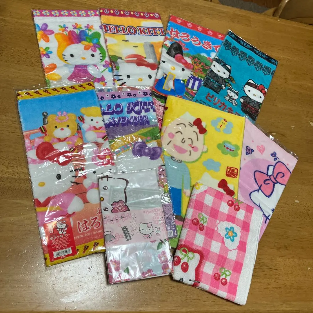 Thumbnail of Sanrio Hello Kitty Hand Towel ~ OSHG