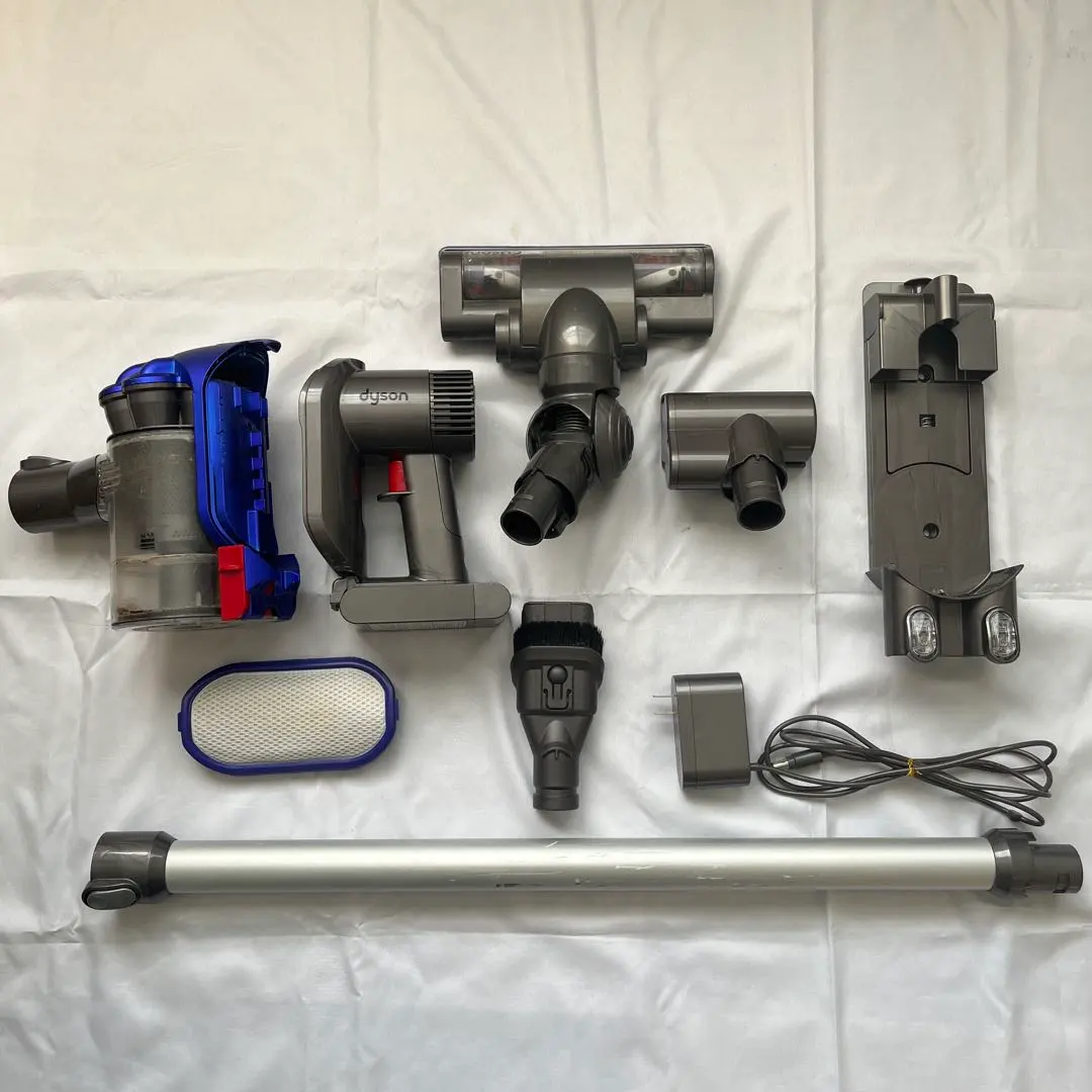 Thumbnail of [Junk Item] Dyson Cordless Vacuum Cleaner Body & Accessories Set