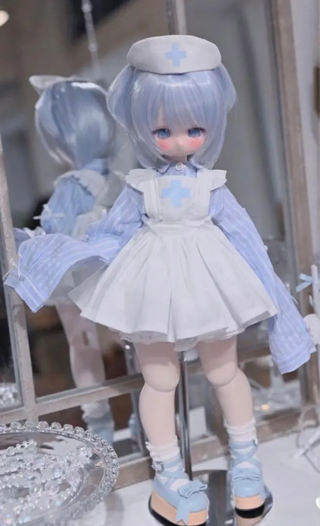 Thumbnail of 1/4 scale nurse outfit, light blue and white