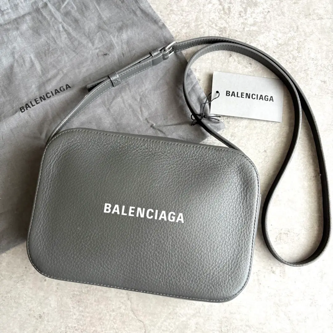 2025年最新】バレンシアガ balenciaga everyday エブリデイ 斜め