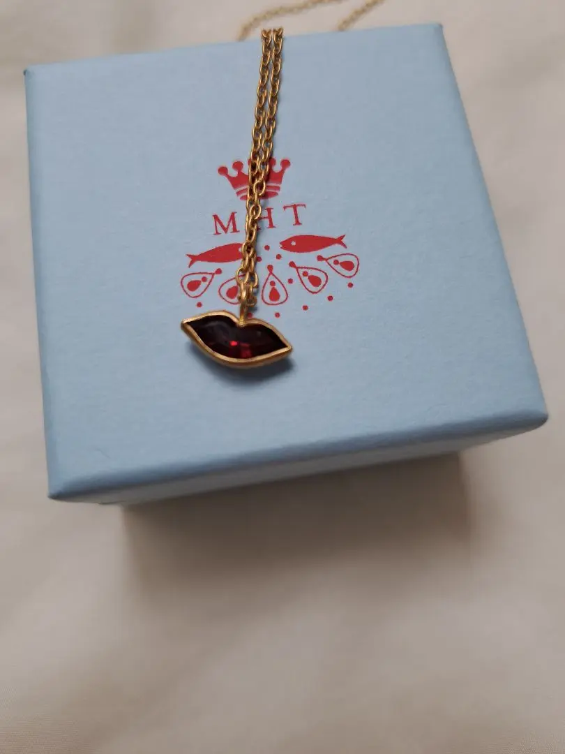 【ミッチー】マリーエレーヌ ドゥ　タイヤック　ガーネット　ペンダントトップ 823-tender-kiss-pendant-garnet
