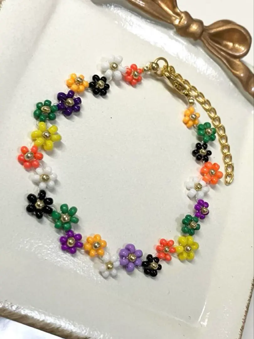 Thumbnail of Flower bracelet, zigzag, colorful