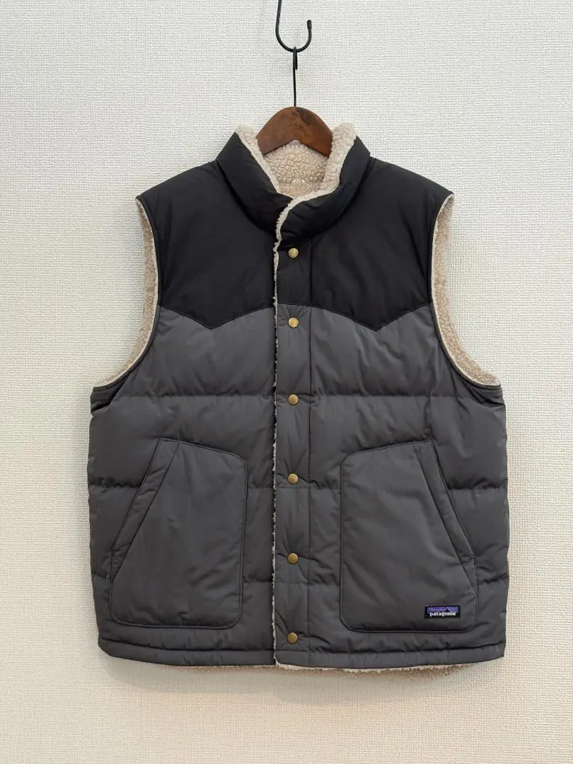 【極美品】パタゴニア メンズ XS リバーシブルビビーダウンベスト キャンバス パタゴニア メンズ XS リバーシブルビビーダウンベスト