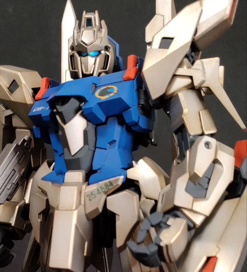 [塗装済完成品]MG 1/100 MSN-001A1 デルタプラス Amazon.com: Bandai Hobby - Maquette Gundam - Delta Plus