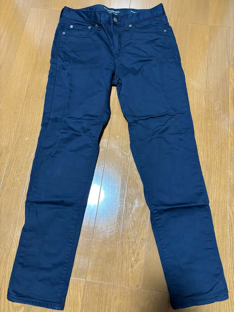 Thumbnail of BANANA REPUBLIC TRAVEL JEAN 29x30 Navy