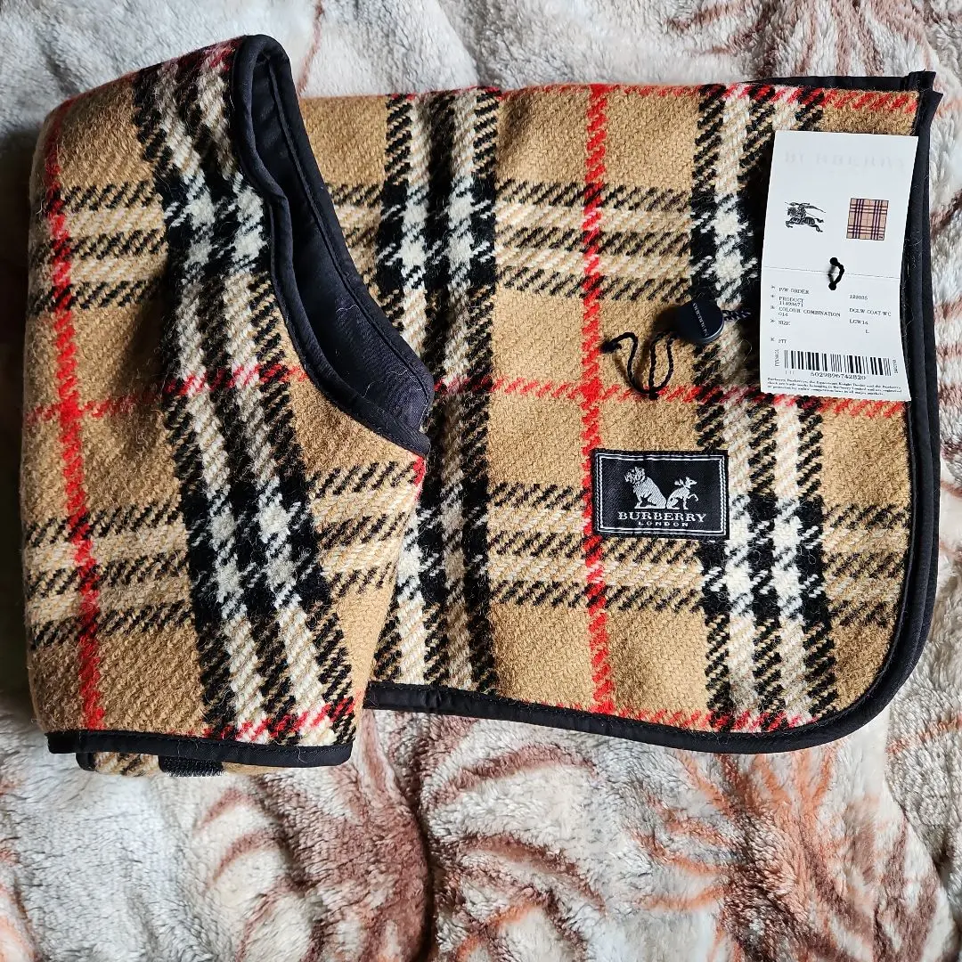 2025年最新】BURBERRY 犬服・アクセサリーの人気アイテム - メルカリ