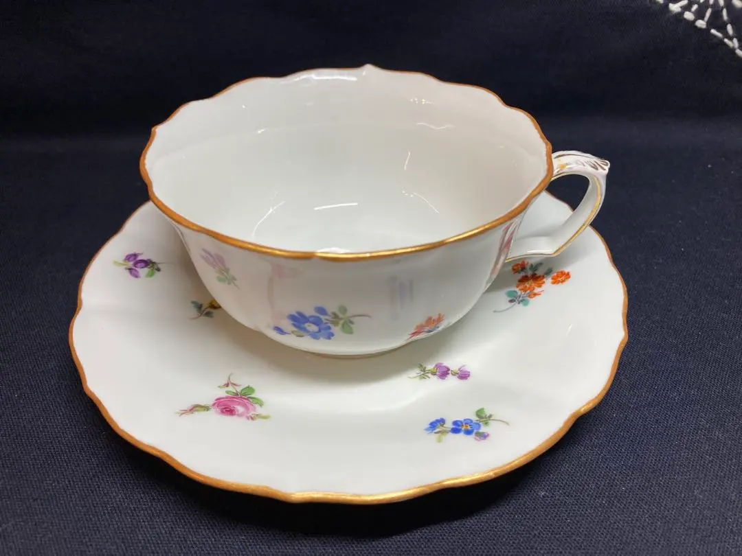 Thumbnail of Meissen Scattered Small Flowers Vintage Cup & Saucer