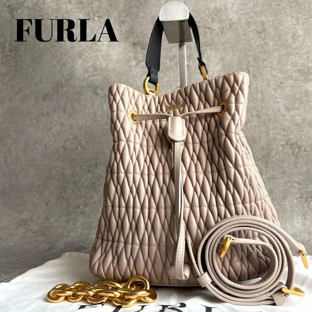 極美品 FURLA フルラ コメタ ショルダーバッグ 2way レザー ブラック 極美品FURLA フルラ 2way ショルダーバッグ レディ 黒現行