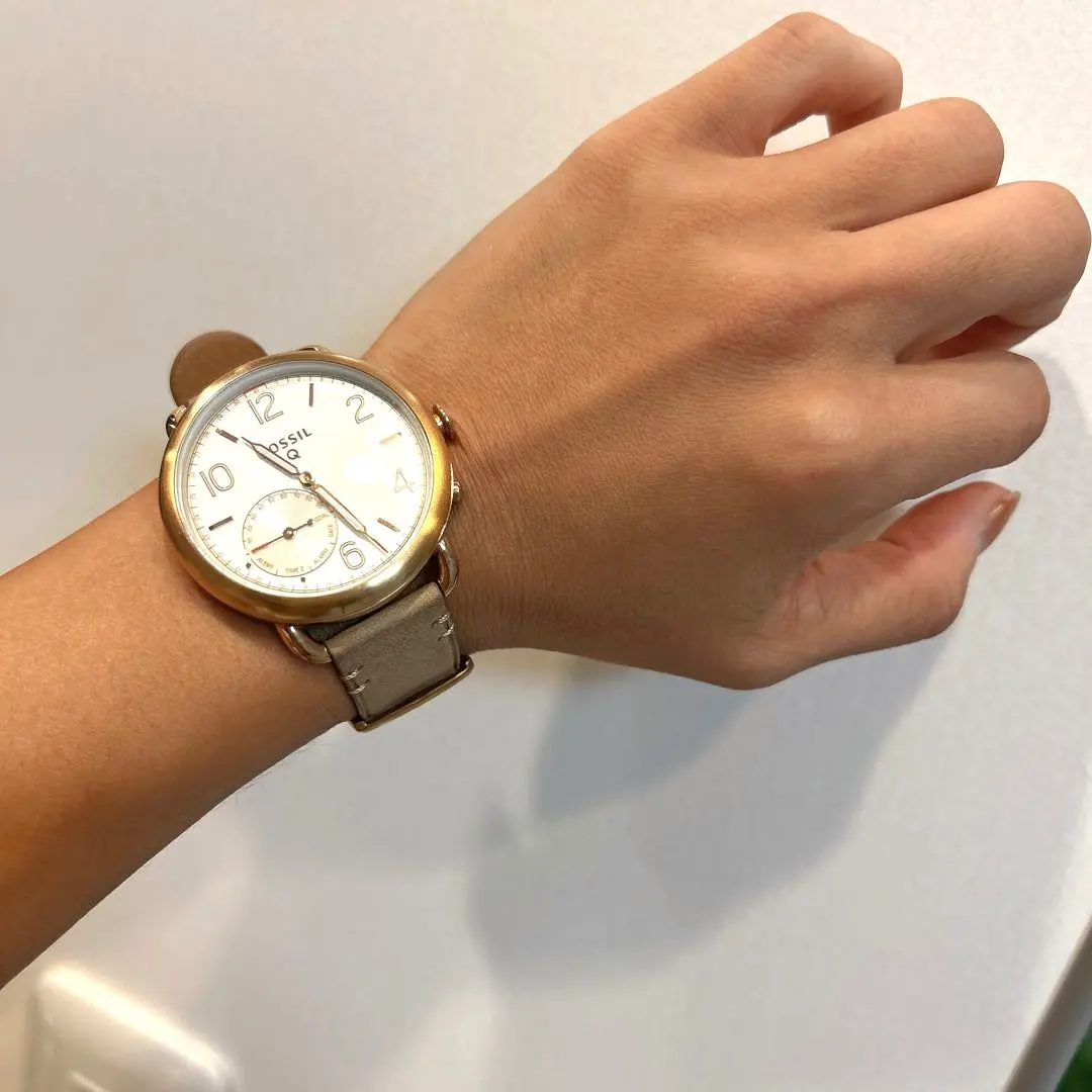 Thumbnail of 【Free Shipping】FOSSIL Q Smartwatch Gold/Beige Body