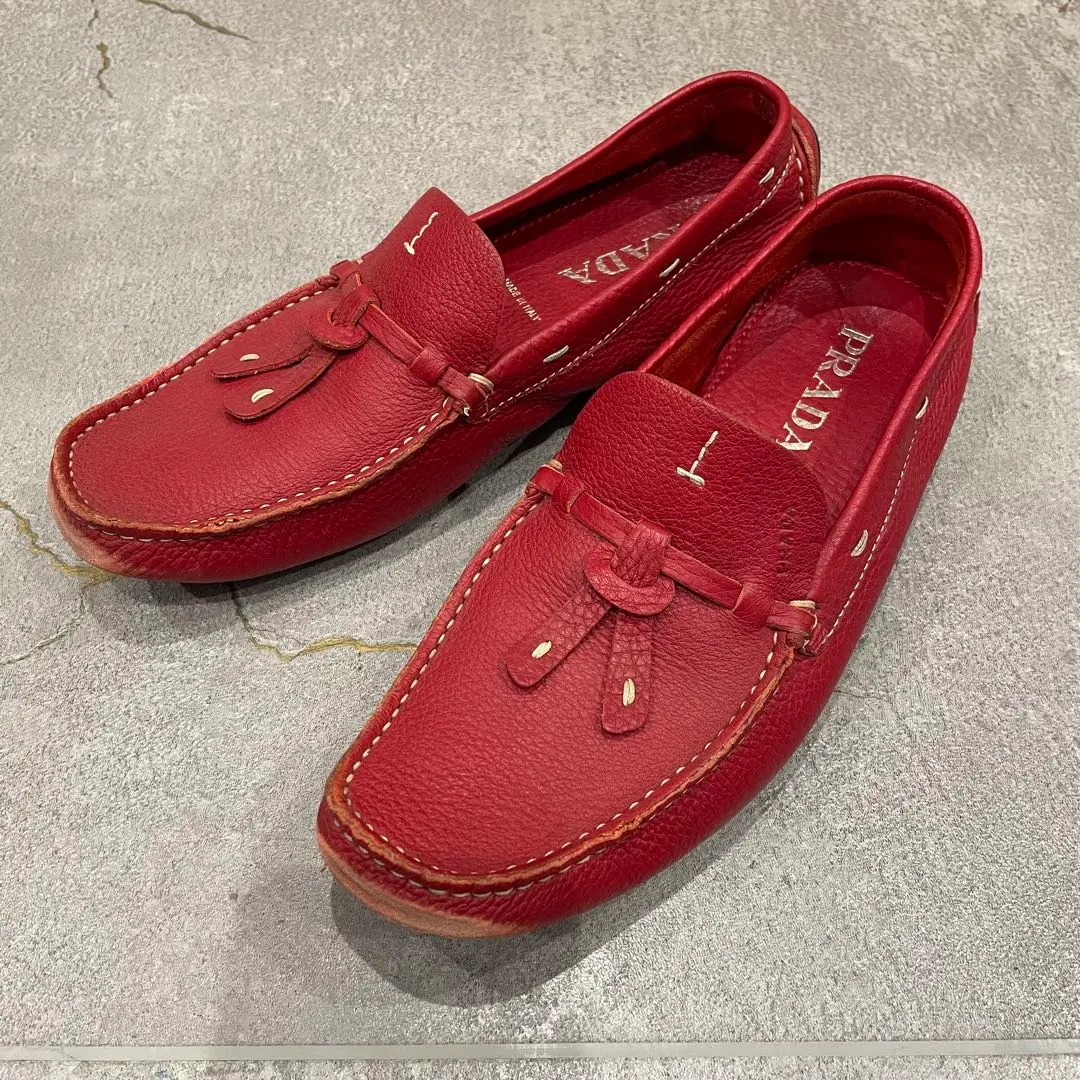 【極美品】PRADA ドライビングシューズ（5）モカシン　デッキシューズ　本革 極美品】PRADA ドライビングシューズ（5）モカシン デッキ