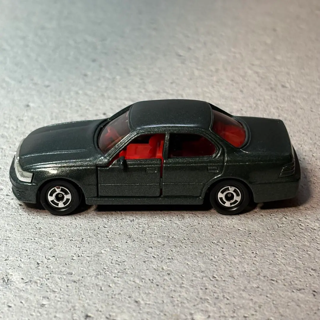 Thumbnail of Tomica 17 Toyota Celsior, Made in Japan