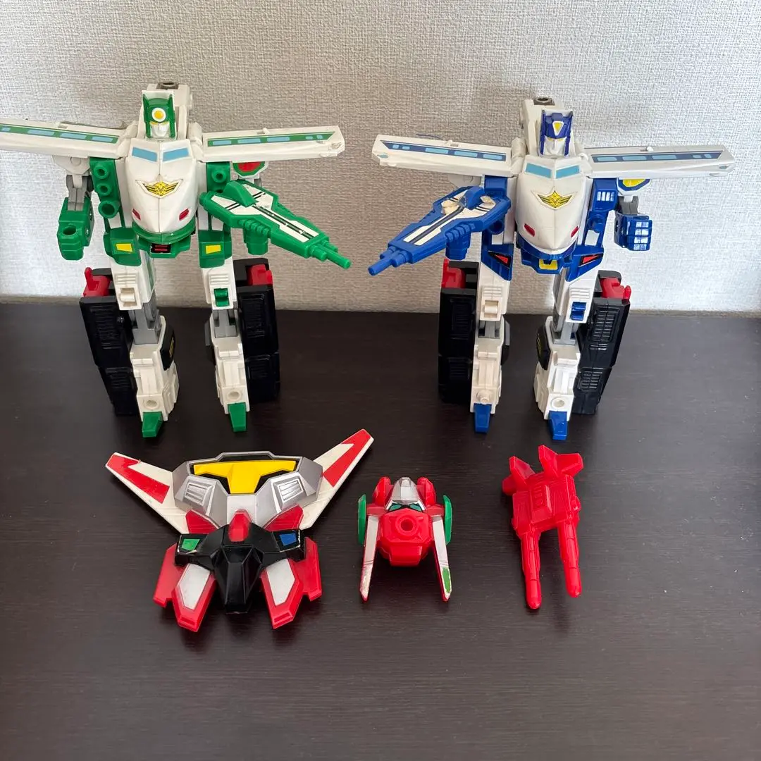 よ*ん様 【メンテナンス済み】左右合体ウルトラレイカー　勇者エクスカイザー(本体 2025年最新】左右合体 ウルトラレイカーの人気アイテム - メルカリ