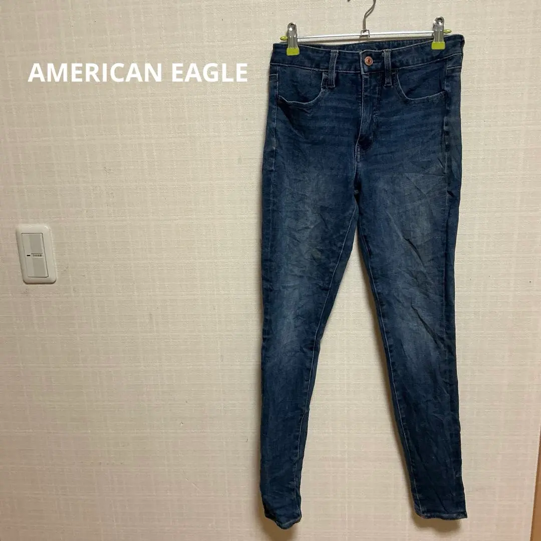 美國老鷹 緊身牛仔褲 的縮圖