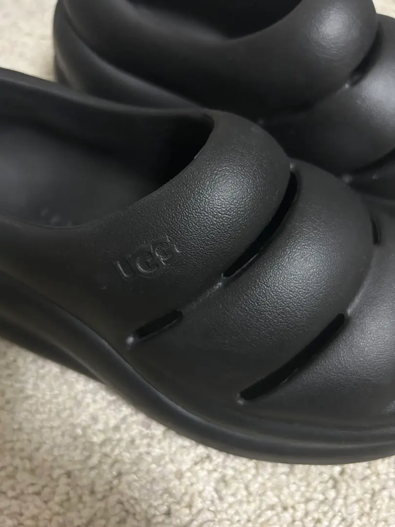【極美品】UGG W SPORT YEAH CLOGアグスポートイヤークロッグ黒 UGG W SPORT YEAH CLOG BLACK 22FW-I（アグ スポーツ イヤー
