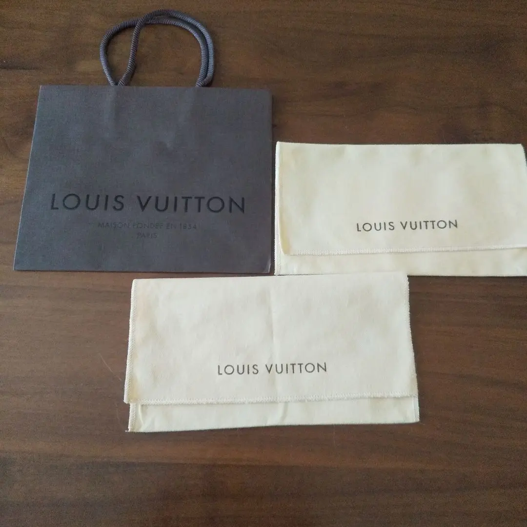2025年最新】LOUIS VUITTON メンズ ハンカチの人気アイテム