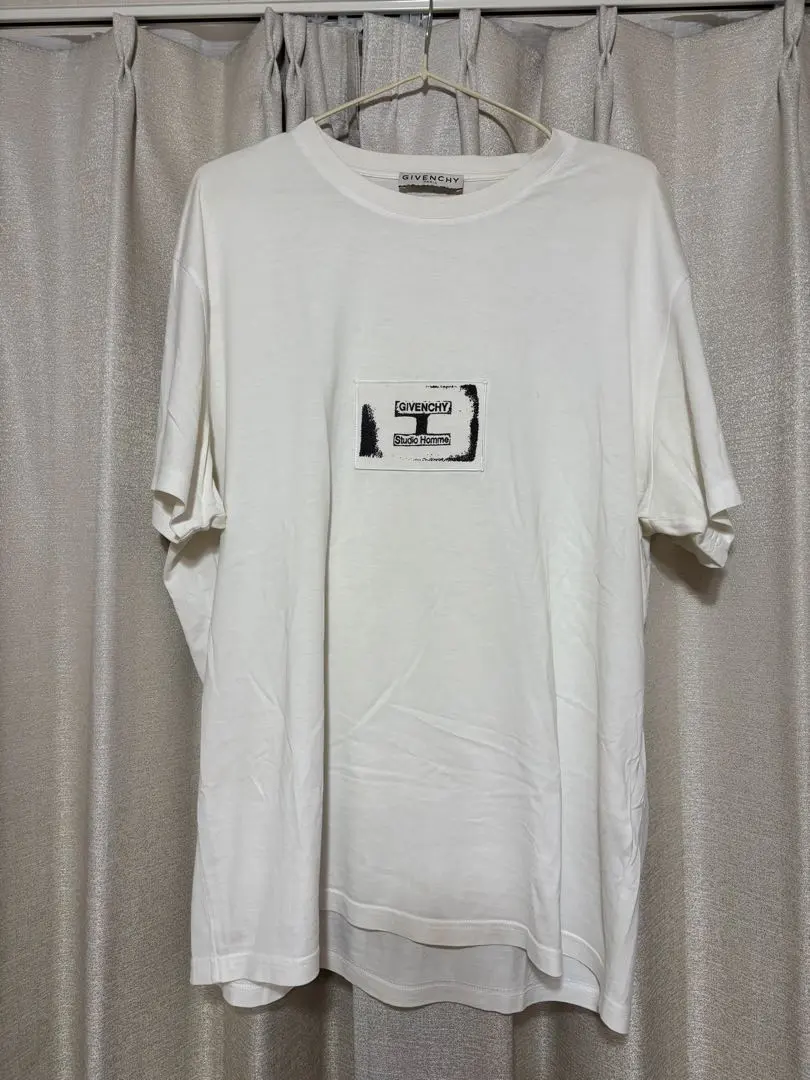 Thumbnail of Givenchy White T-shirt, Size M