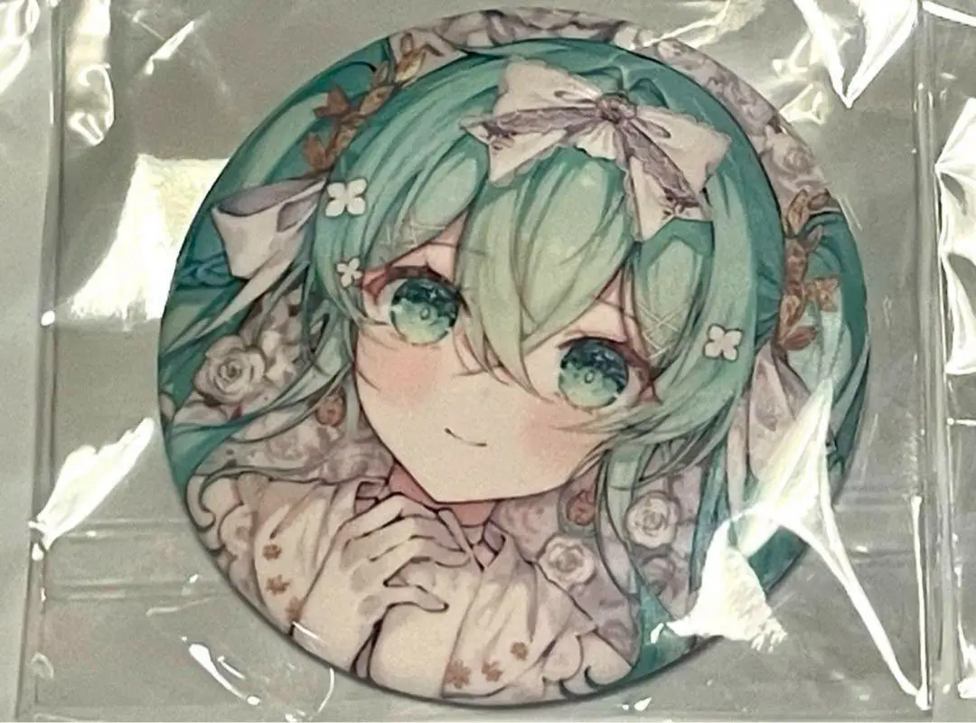 マジカルミライ2024 白い雪のプリンセスは　のぼる↑ 缶バッジ　サイン入り 缶バッジ】 白い雪のプリンセスは-Re:incarnation- - のぼる