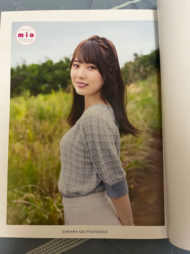 石川恋写真集 「SIGNS」 限定特別版 石川恋 サイン本 新品未読