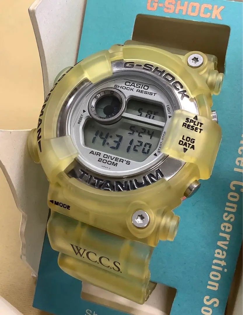 2025年最新】G-SHOCK FROGMAN DW-8201WC-8Tの人気アイテム