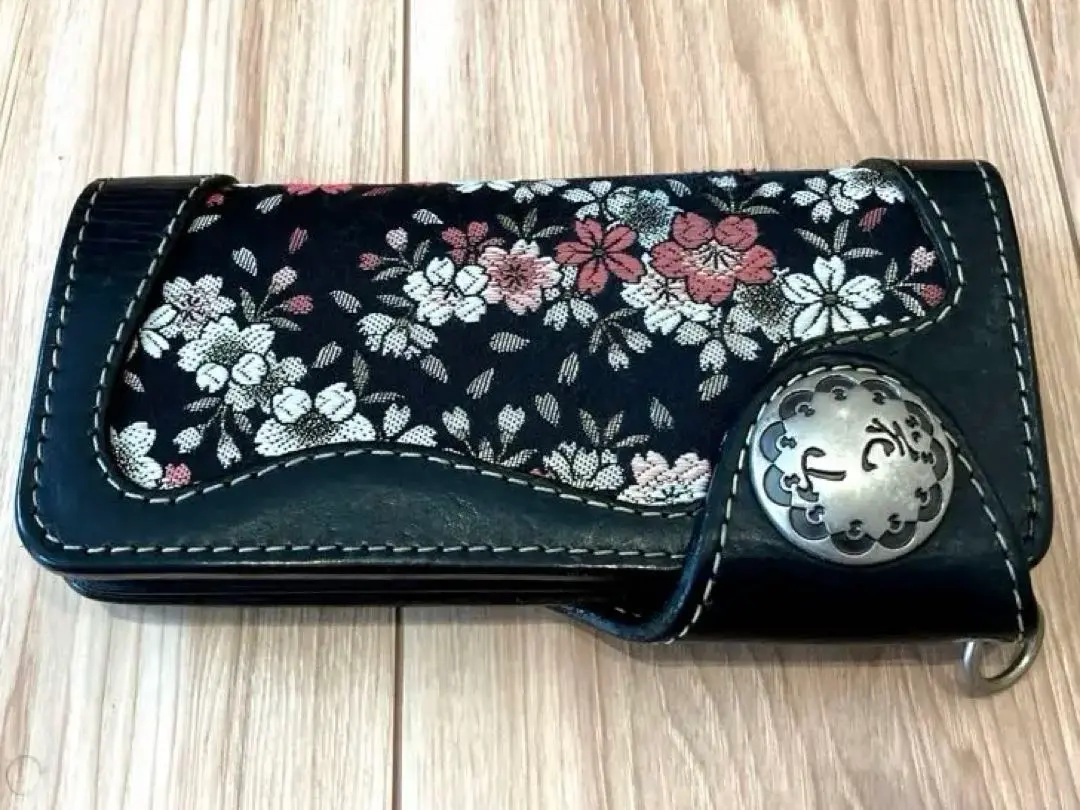 【ココリリ】花山　長財布/ロングウォレット　京桜/黒 楽天市場】花山[かざん] 都桜金襴 桜型抜き レザーロング