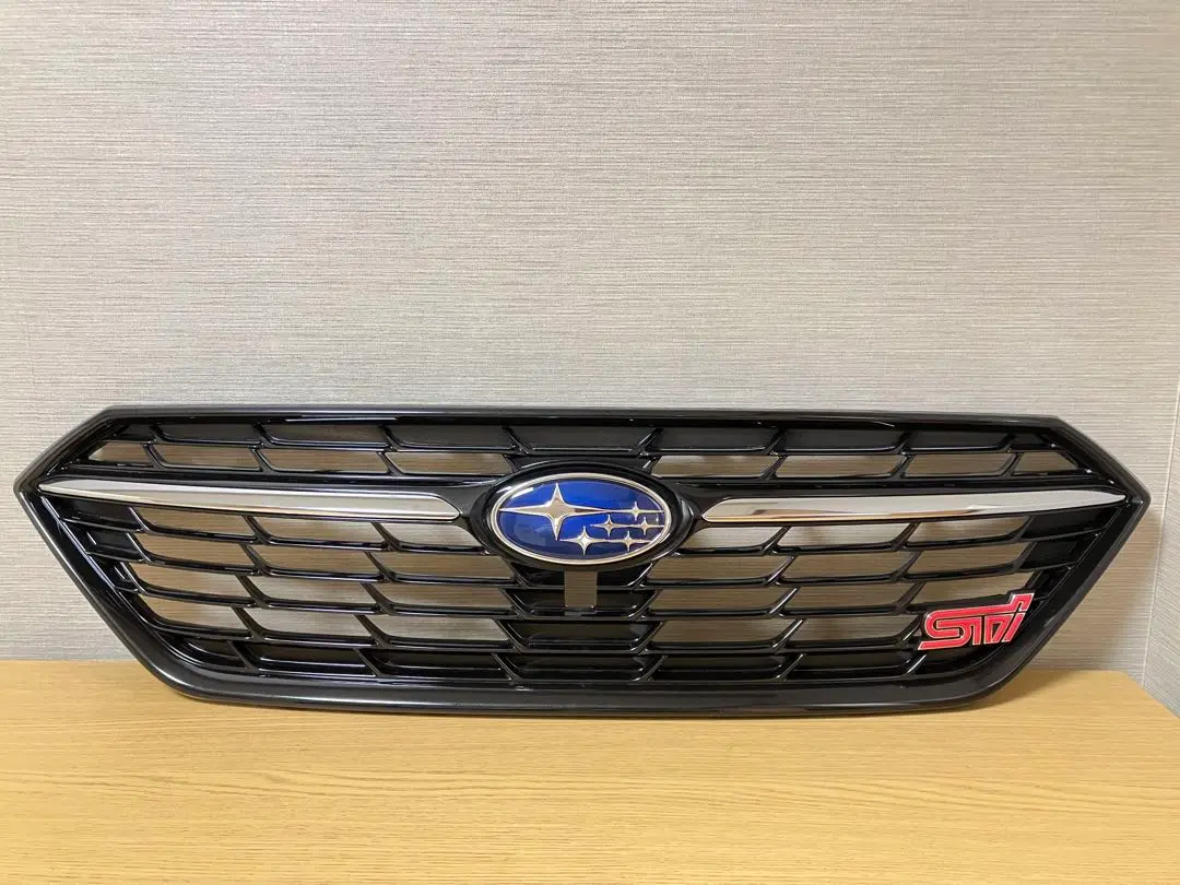 koma♪【新車外し】スバル レヴォーグ sti 純正グリル E型 koma様専用♪【新車外し】スバル レヴォーグ sti 純正グリル E型