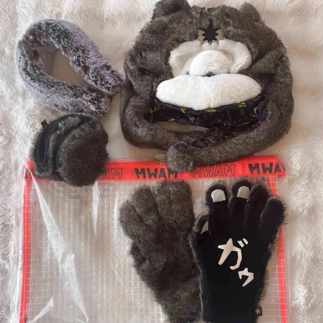 MAN WITH A MISSION - [MAN WITH A MISSION] ガゥ手袋 ふわもこおおかみ帽子 Amazon.co.jp: [MAN WITH A MISSION] マンウィズアミッション