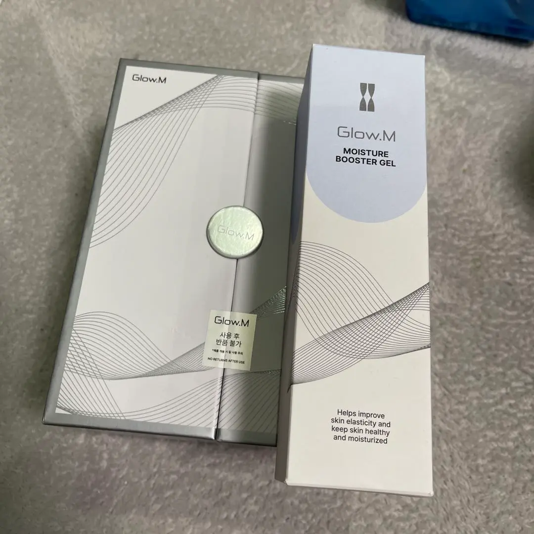新品未使用シリアル有　Glow.M ブースター本体とモイスチャージェル付き 新品未使用シリアル有Glow.M ブースター本体とモイスチャー