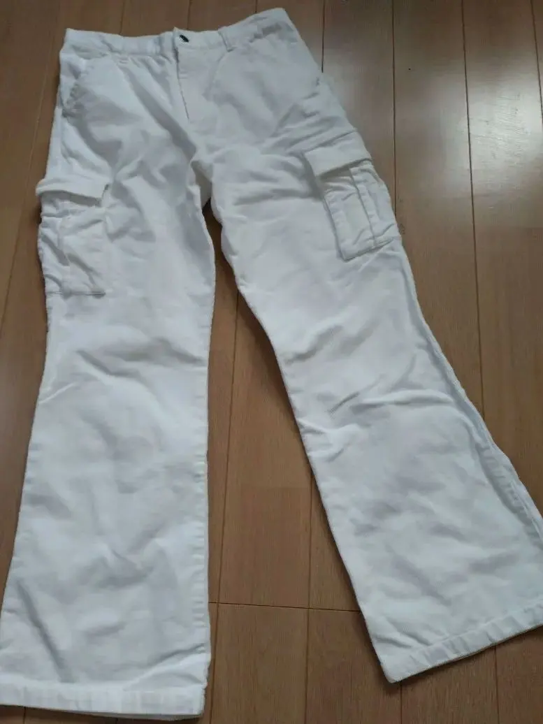 Thumbnail of Wide pants (white)