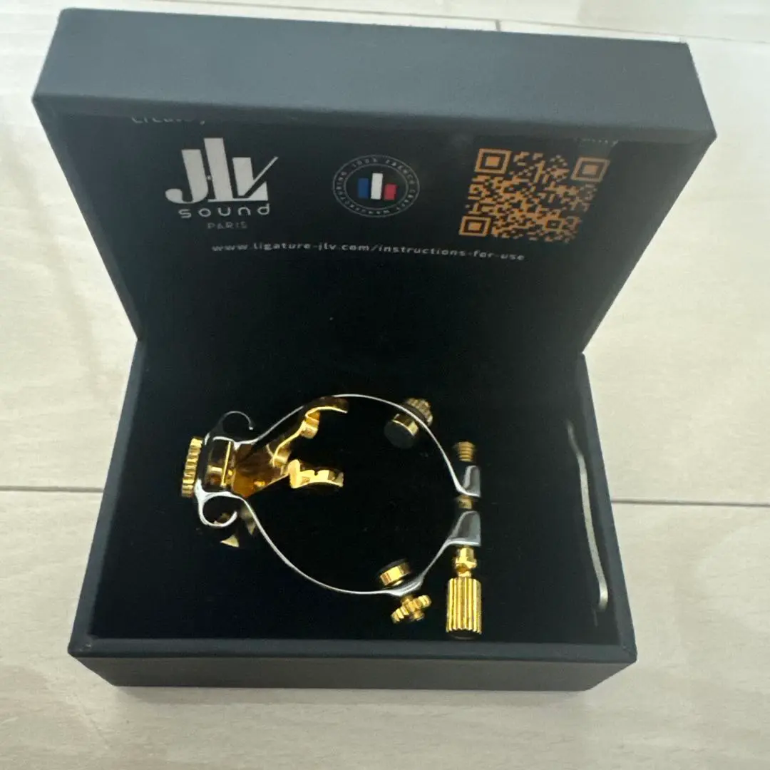 JLV サックス用リガチャー プラチナメッキ仕上げ - 楽器堂管楽器