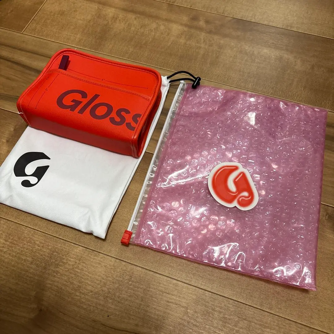 2025年最新】glossier ポーチの人気アイテム - メルカリ