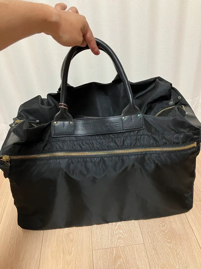 Felisi ショルダーバッグ カモフラージュ 10-53 Felisi（フェリージ）の「FELISI / “10/53/CF+A” 迷彩柄 2ウェイ