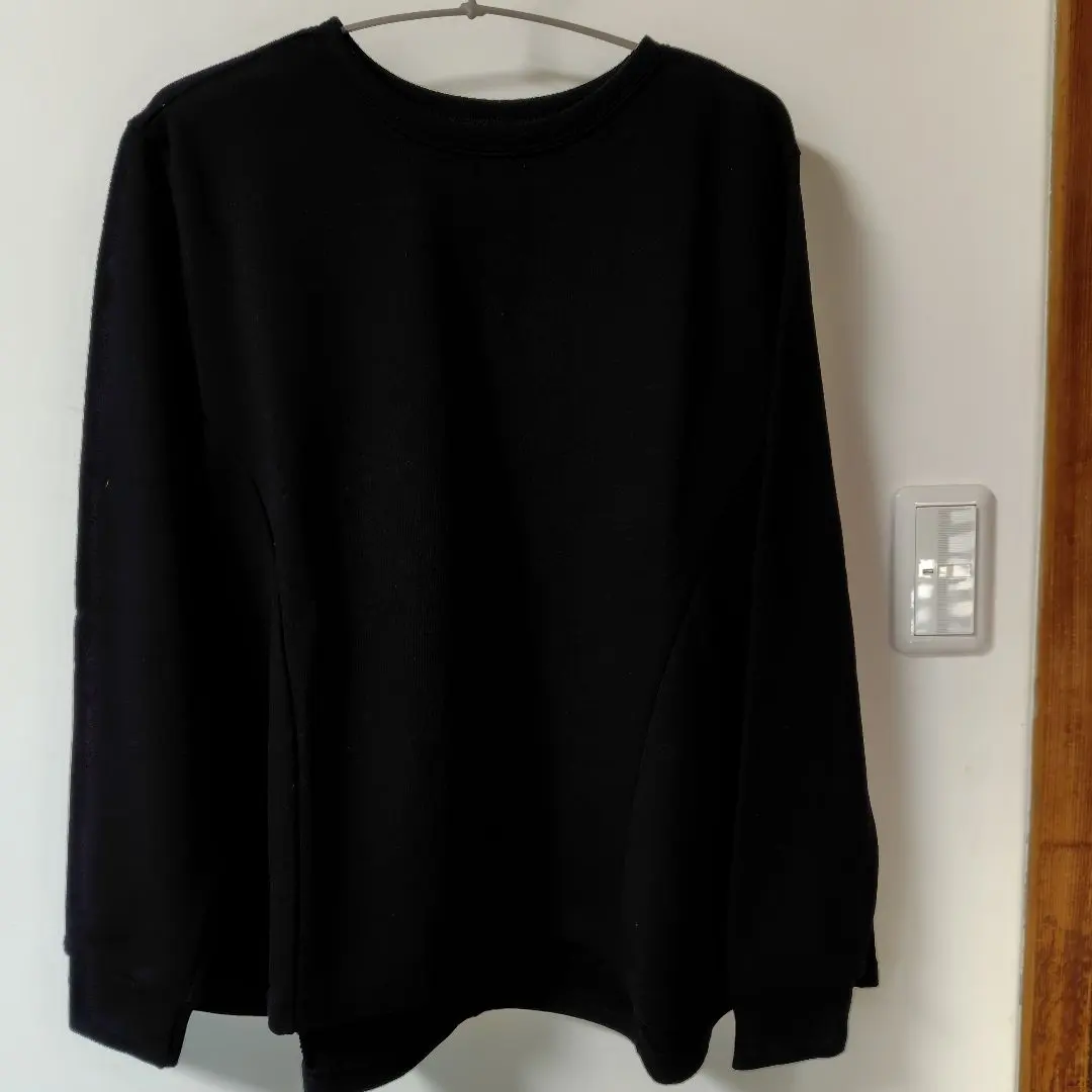 Thumbnail of OMNES Black A-line Flare Silhouette Long Sleeve Sweatshirt