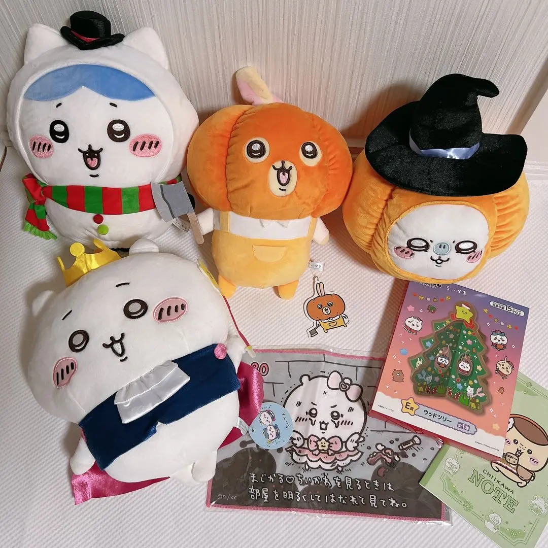 Thumbnail of Chikawa is enjoying the costume party! Pumpkin, Momonga, Usagi, big Halloween