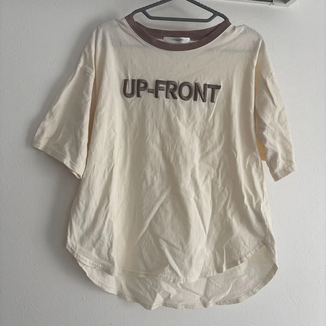 Thumbnail of T-shirt, size M