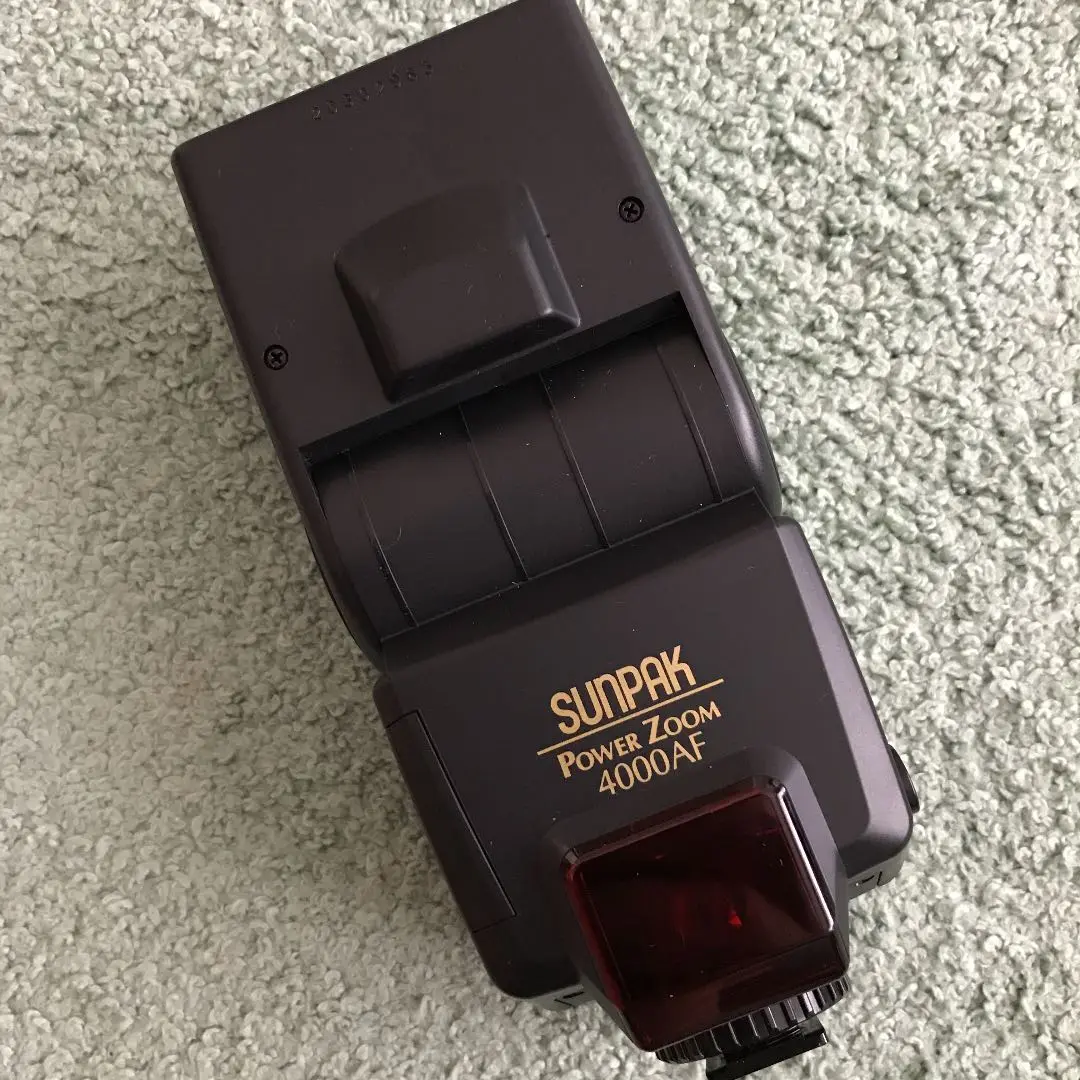 ストロボ     サンパック オ―トズ―ム ４０００ 古いストロボ SUNPAK Power Zoom 4000AF（SONY／KonicaMinolta α