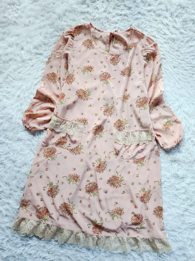 Thumbnail of Beautiful Dollhouse Floral Lace Vintage Apron