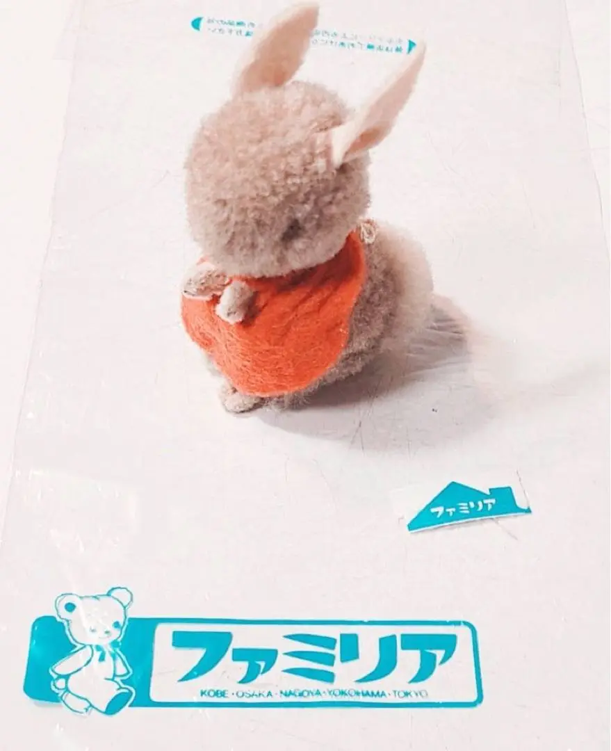 レトロぬいぐるみ　うさぎ　ピーターラビット　ぬいぐるみ　ファミリア　当時物 Amazon.co.jp: レトロぬいぐるみ うさぎ ピーターラビット