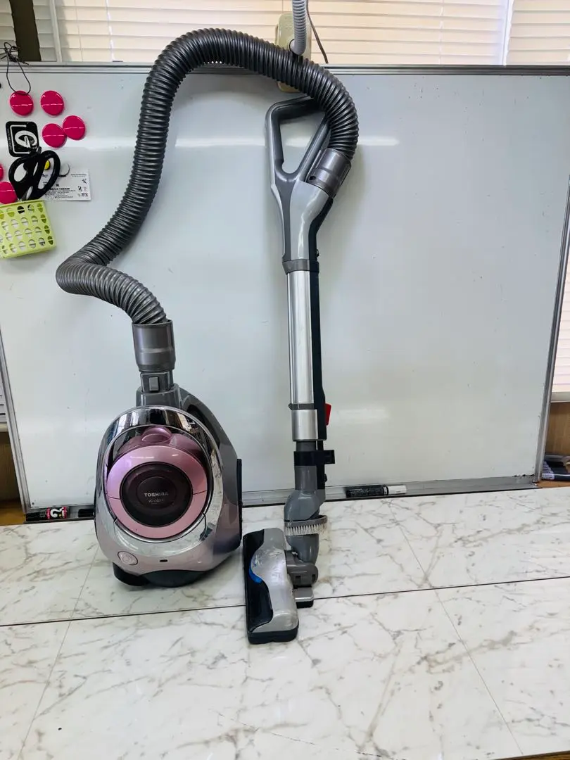 東芝 VC-CG311-P サイクロン式掃除機 2012年製 ヘッド無し 東芝 VC-CG311-P サイクロン式掃除機 2012年製 ヘッド無し