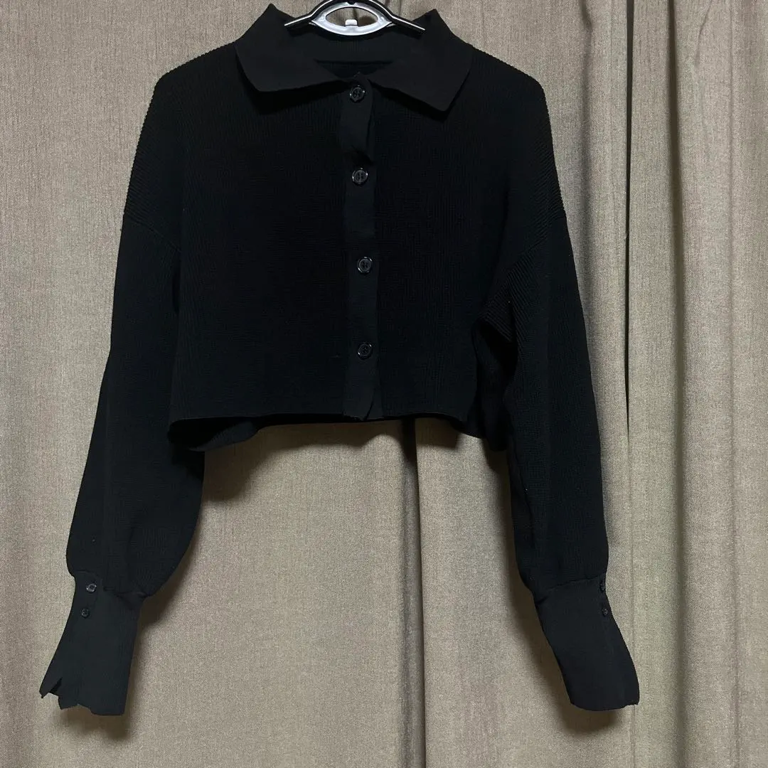 Thumbnail of Black, short-length design cut-and-sew, used condition