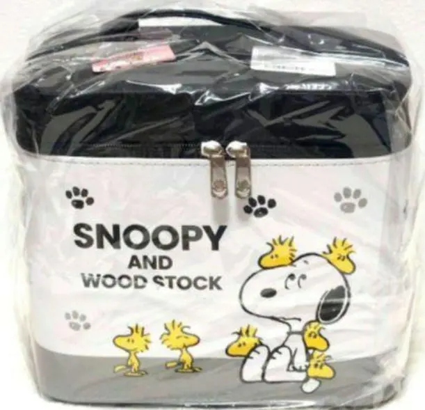 Thumbnail of Snoopy Cosmetic Box with Mirror