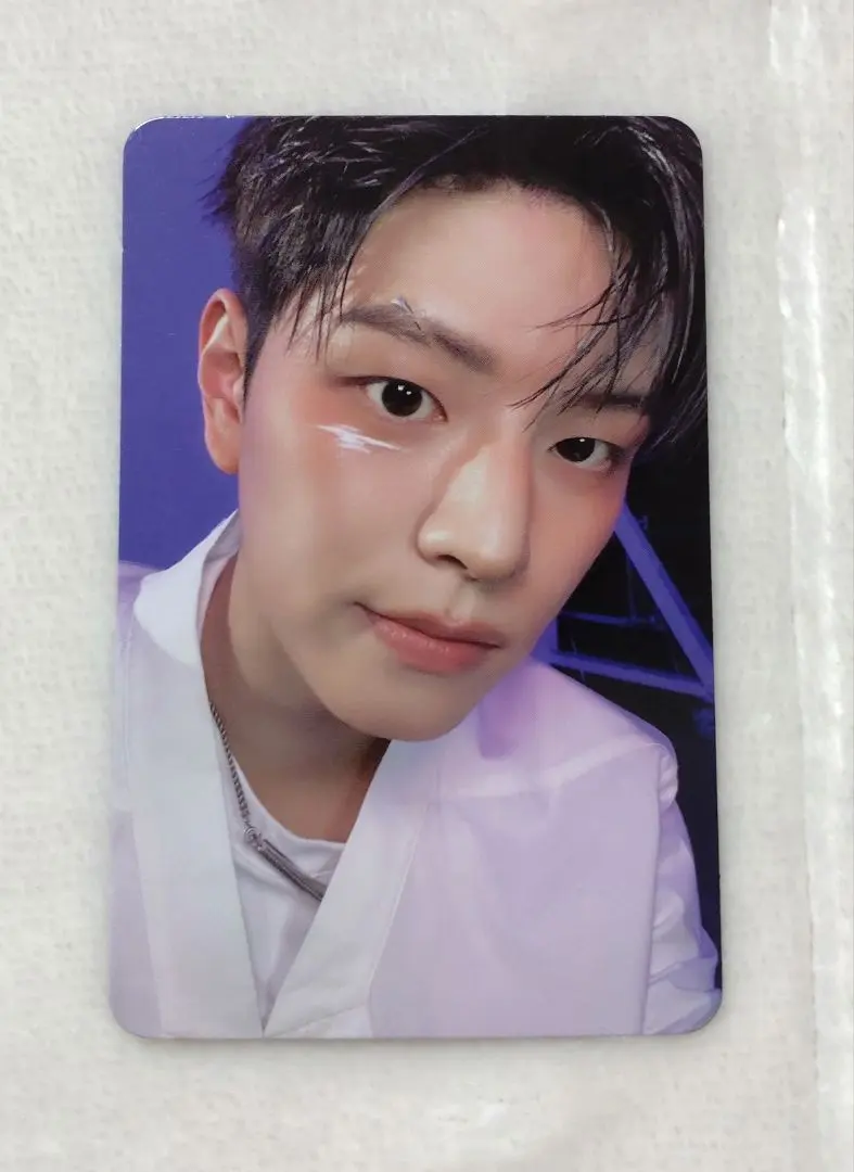 Thumbnail of Stray Kids KARMA CEREMONY Double-Sided Trading Card - Seungmin